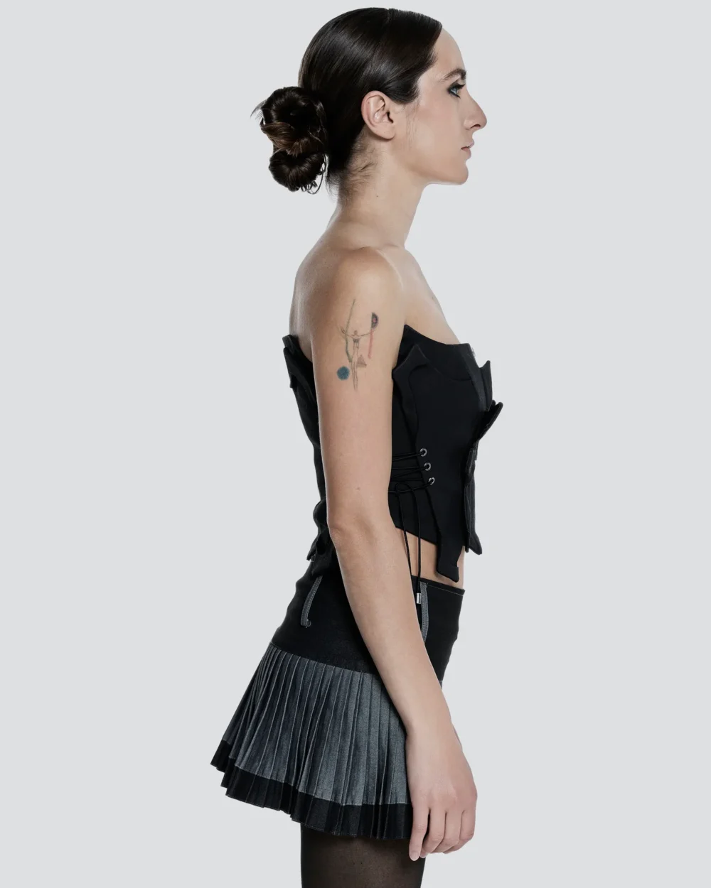 ‘black angel’ corset - Image 3