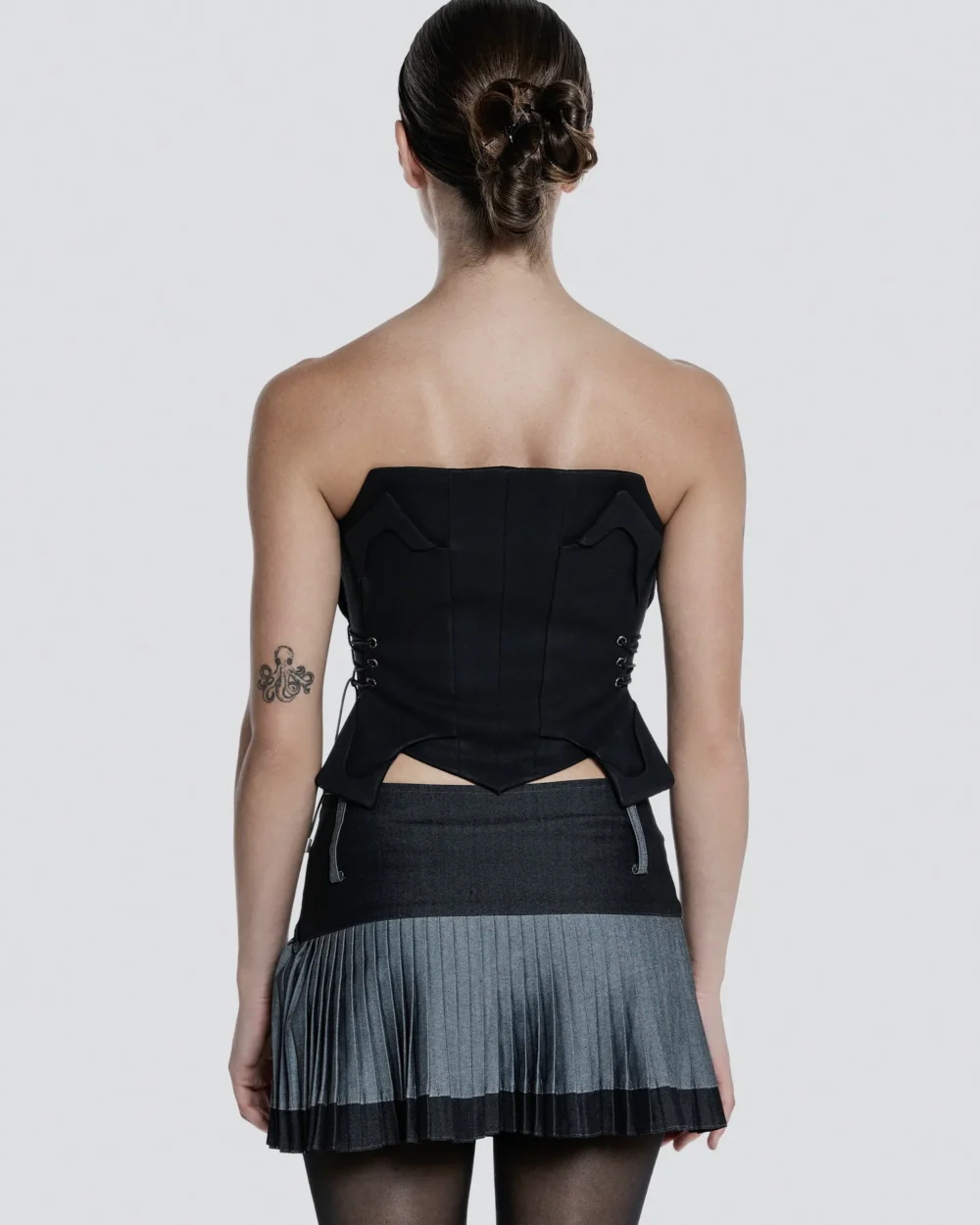 ‘black angel’ corset - Image 4